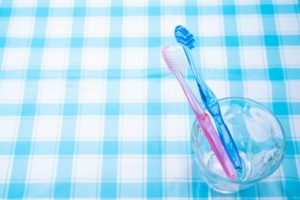 前歯のインプラントにかかる際の費用